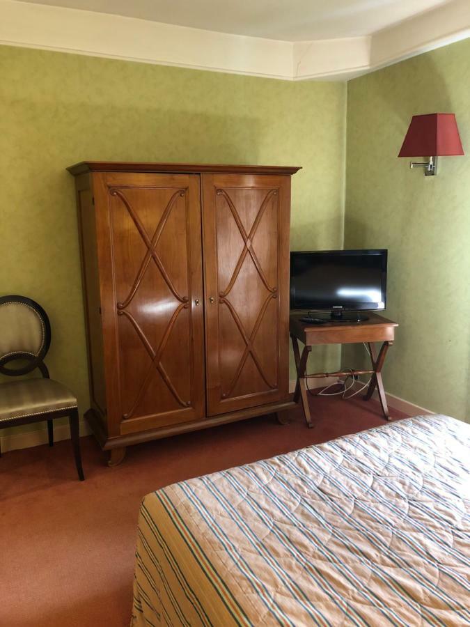 Le Cabouillet Otel LʼIsle-Adam Dış mekan fotoğraf