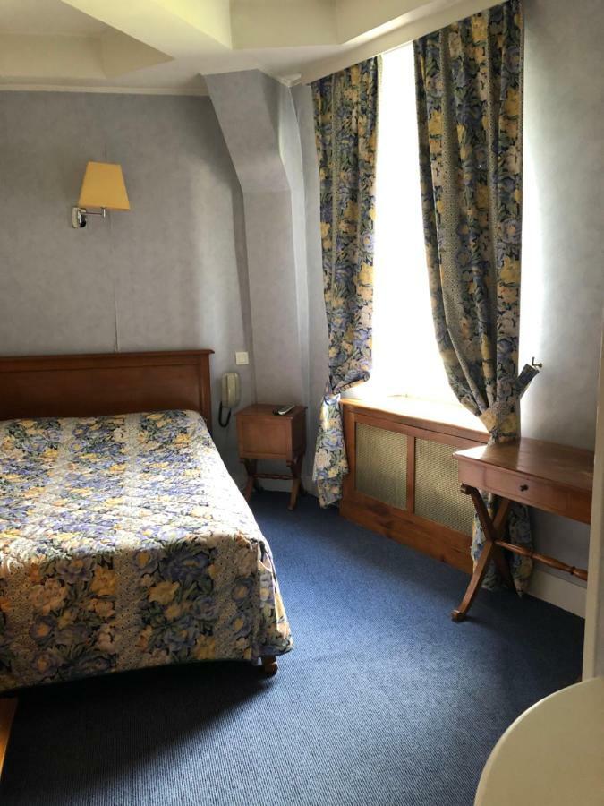 Le Cabouillet Otel LʼIsle-Adam Dış mekan fotoğraf